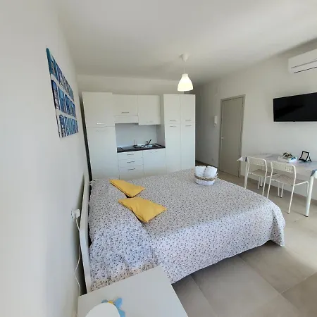 公寓 Rosato Double Sea View